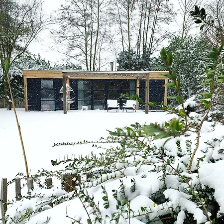 Hoogtij°d Bed & Breakfast *