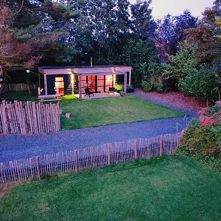 בית הארחה Hoogtij°d 3*